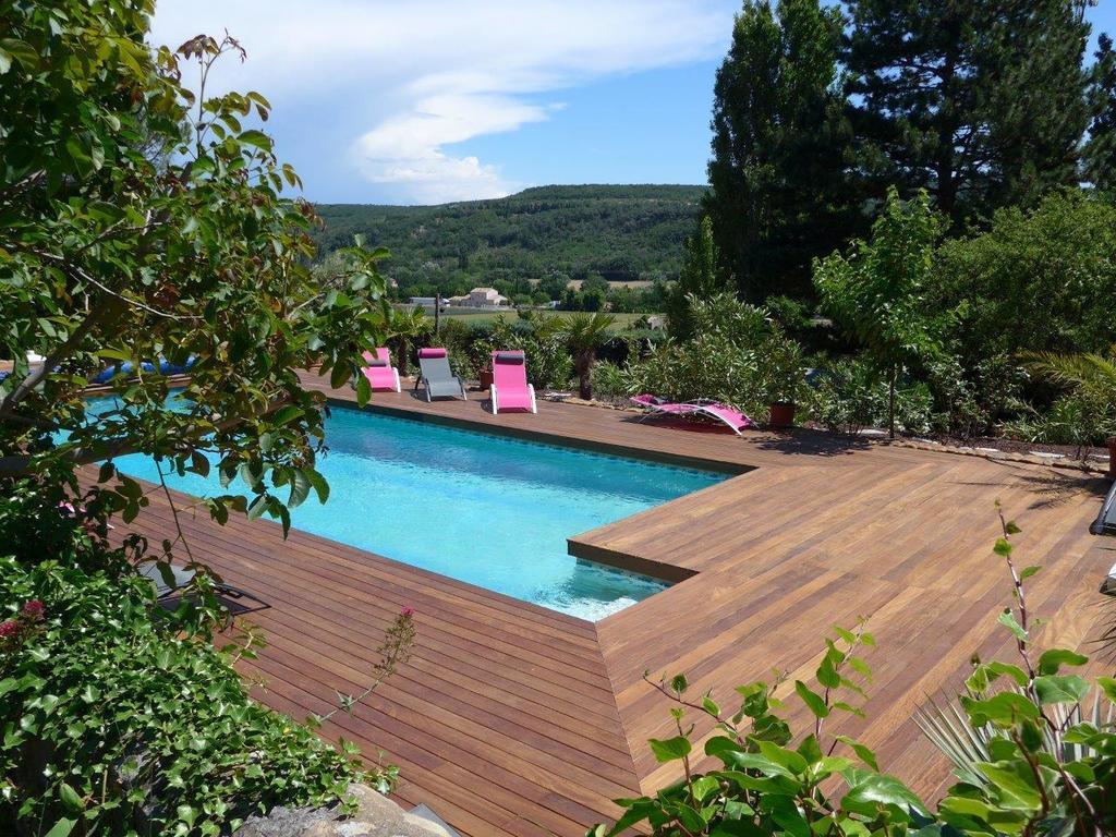 Le Chateau Des Estubiers Bed & Breakfast Serignan-du-Comtat Ruang foto
